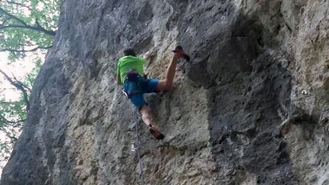 Grega Verbučv smeri Pune bombe v ovinek, 8a+